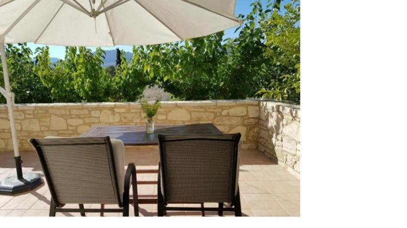 Vidakis Villas 3 Sivas Exterior photo